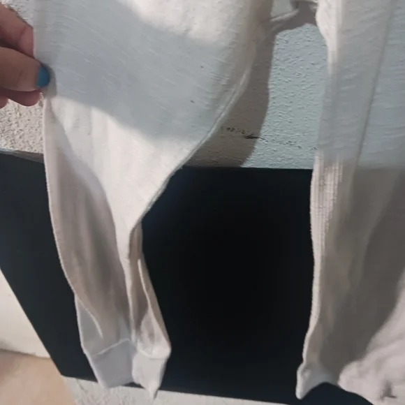 No Boundaries Women Pocket Basic Long Sleeve Shirt - Picture 5 of 8